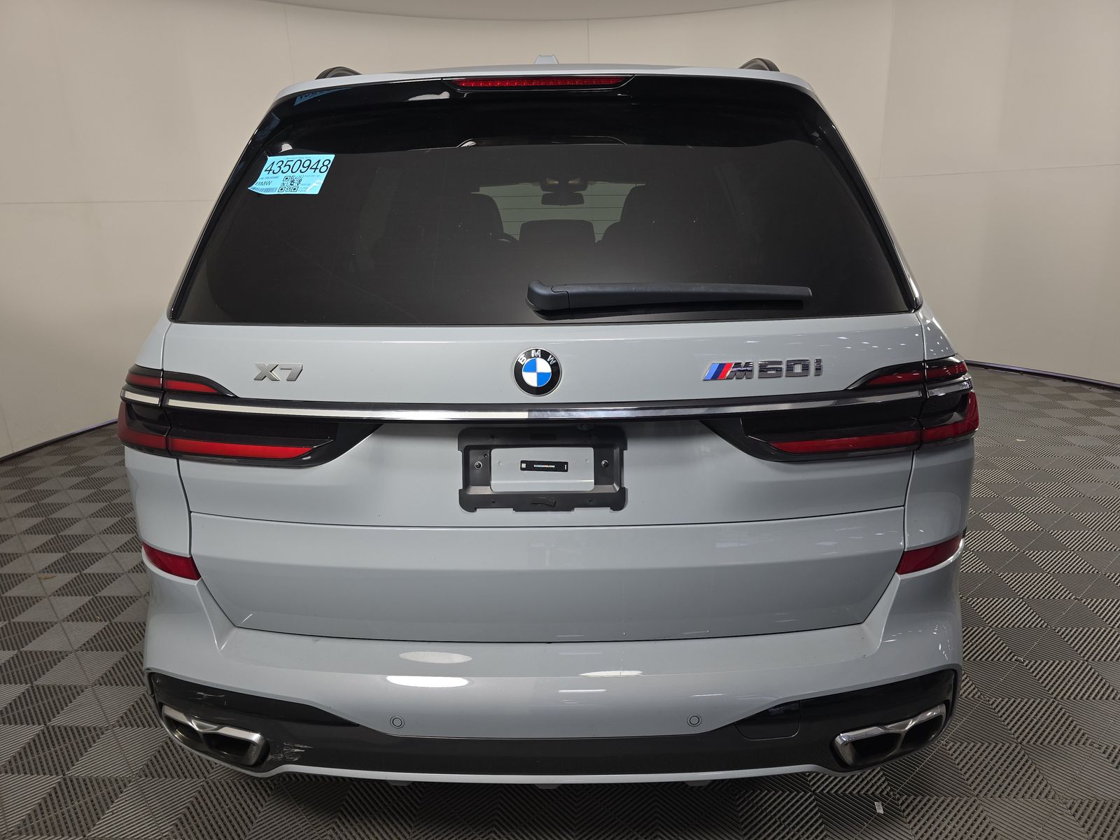 2024 BMW X7 M60i AWD