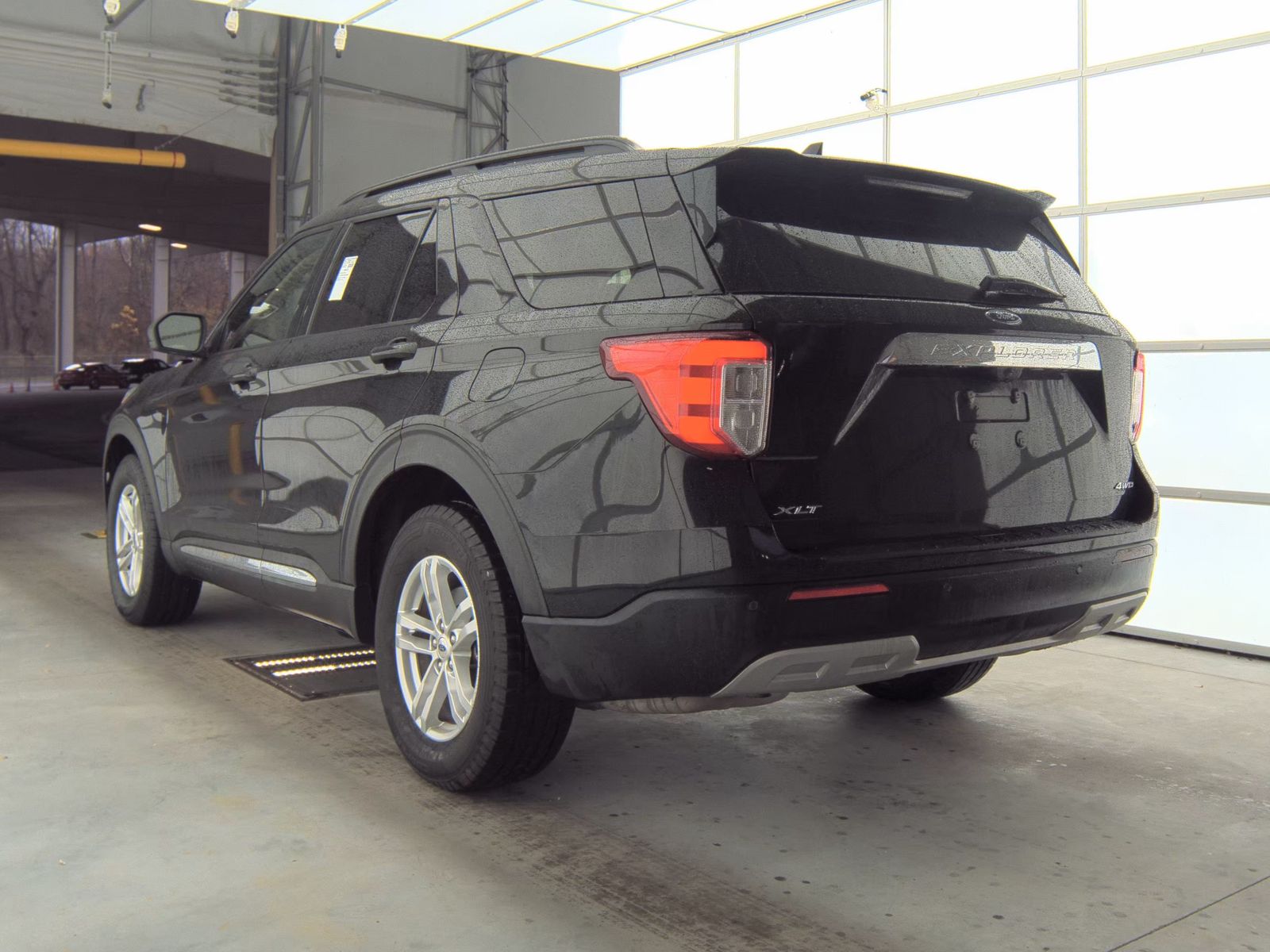 2022 Ford Explorer XLT AWD