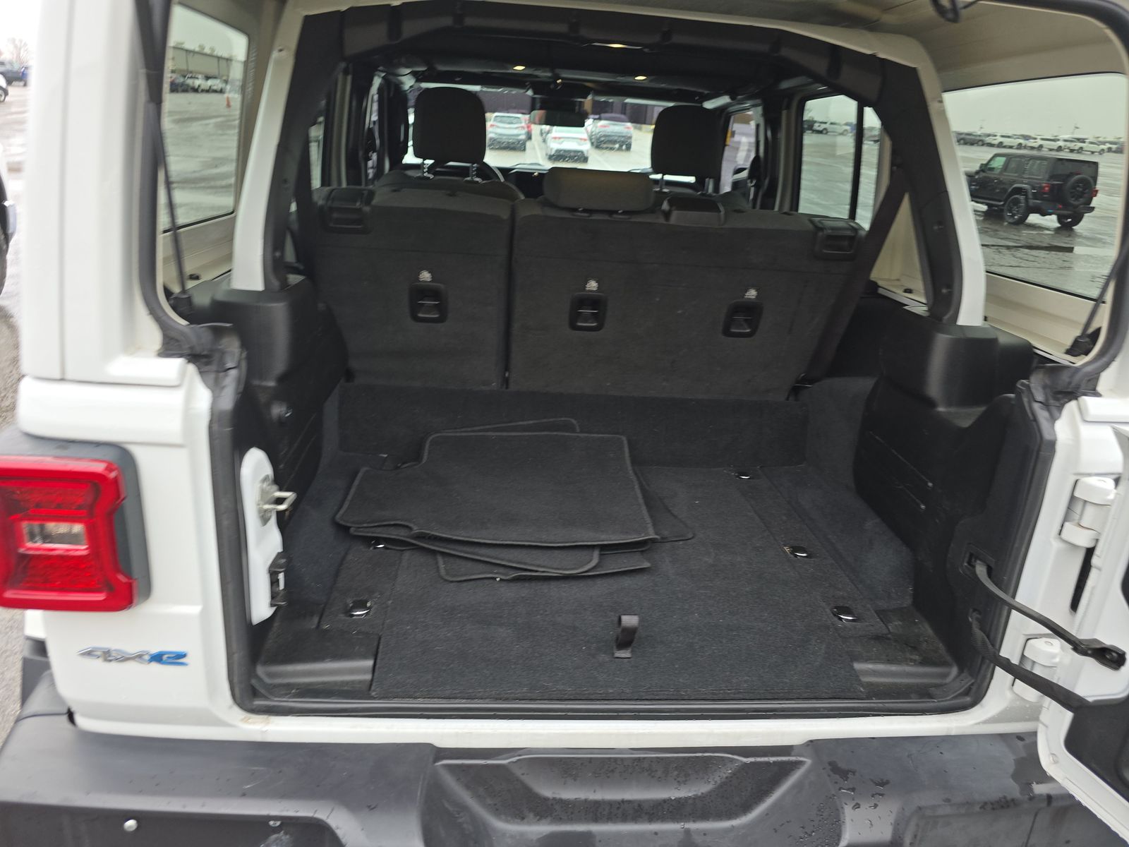 2024 Jeep Wrangler 4xe Sahara AWD