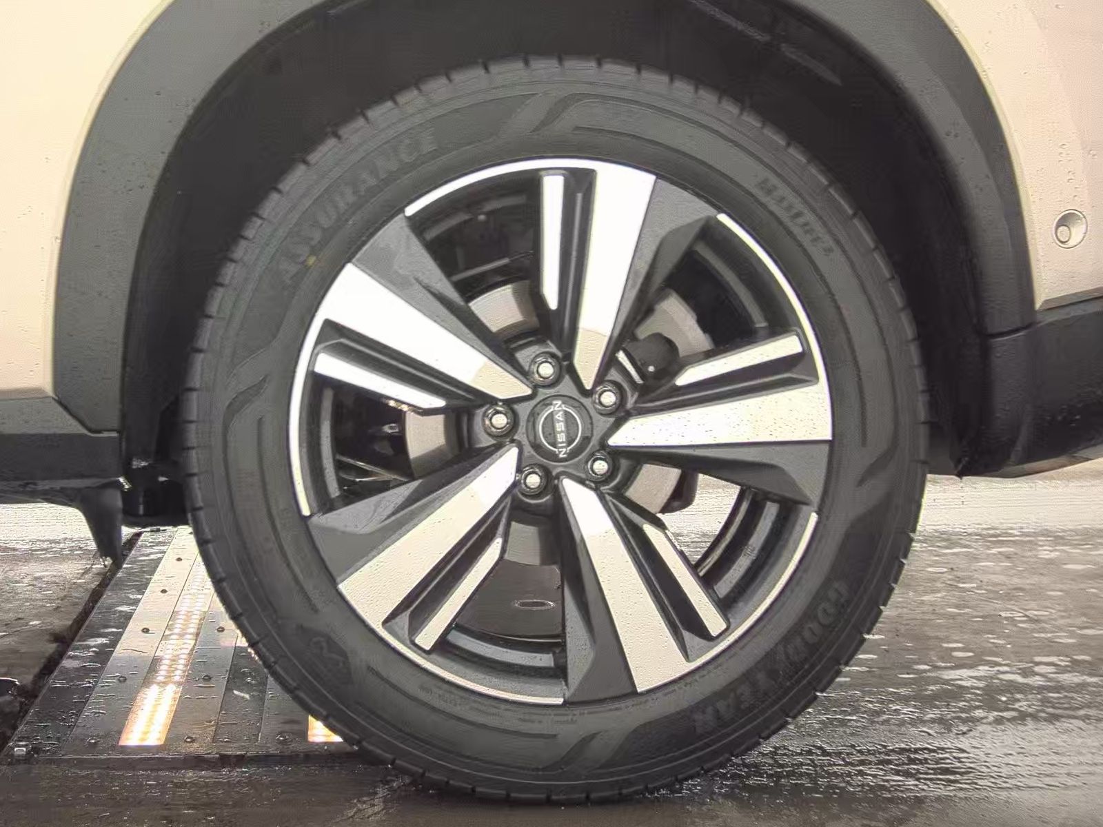 2025 Nissan Rogue SL AWD