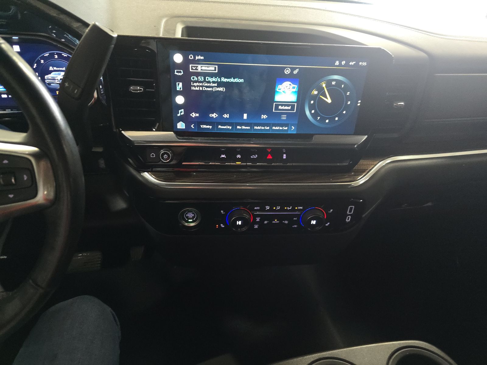 2022 Chevrolet Silverado 1500 LT AWD