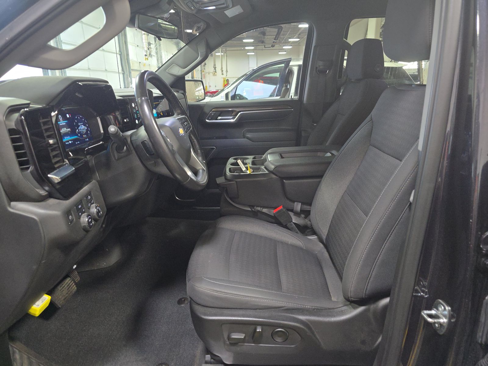 2022 Chevrolet Silverado 1500 LT AWD