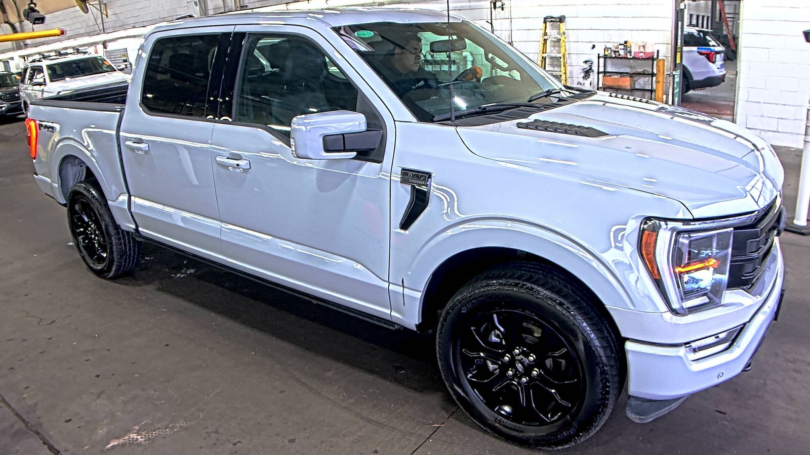 2023 Ford F-150 Lariat AWD