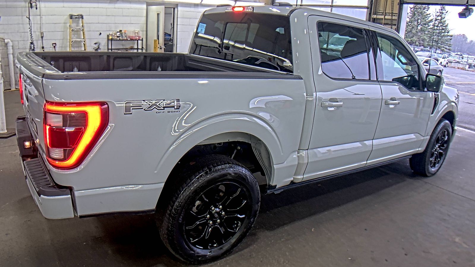 2023 Ford F-150 Lariat AWD