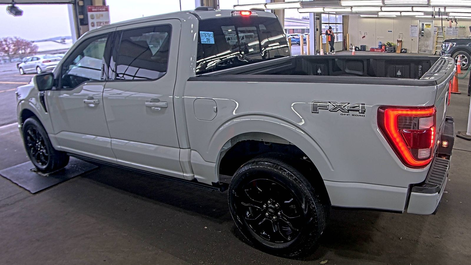 2023 Ford F-150 Lariat AWD
