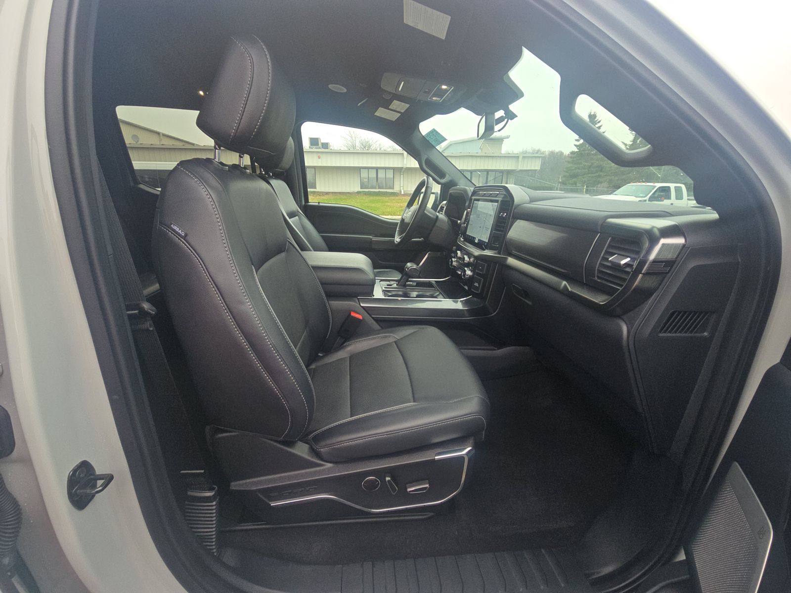 2023 Ford F-150 Lariat AWD