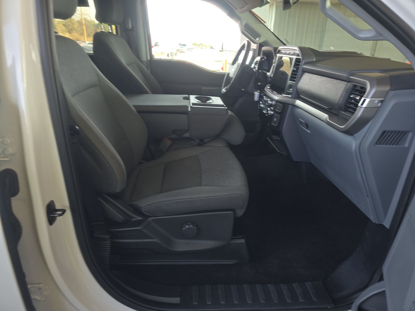 2024 Ford F-150 XLT AWD