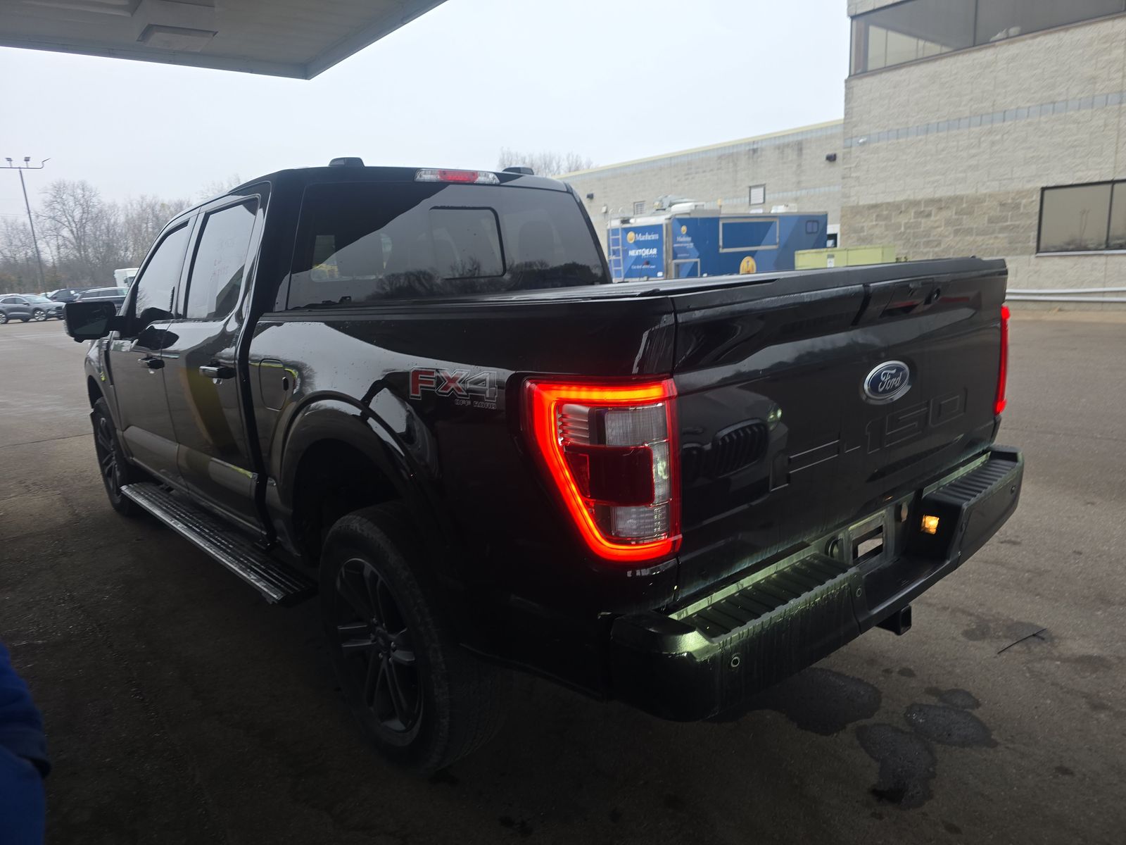 2023 Ford F-150 Lariat AWD