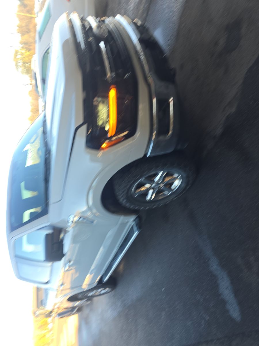 2024 Ford F-150 XLT AWD