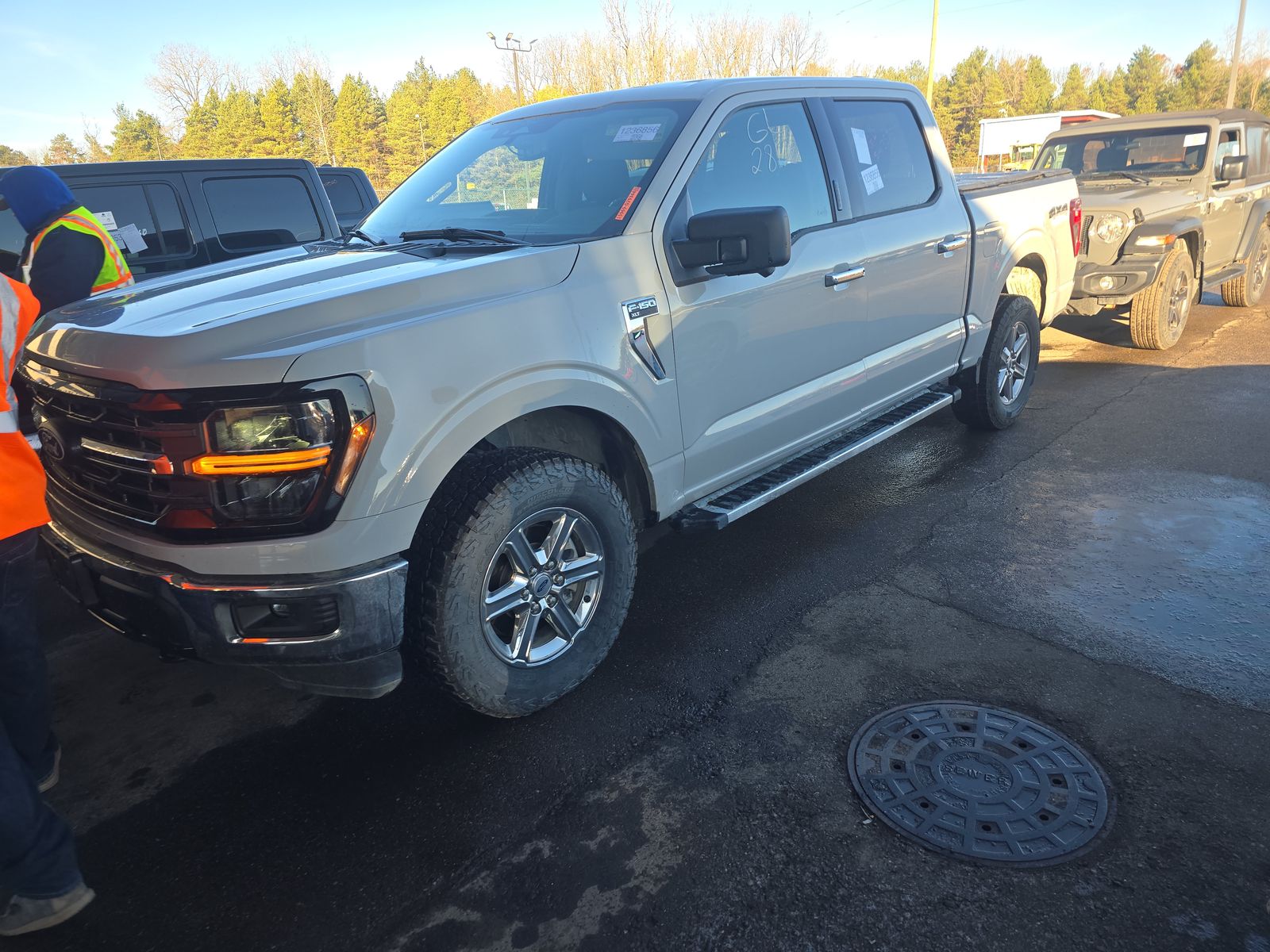 2024 Ford F-150 XLT AWD