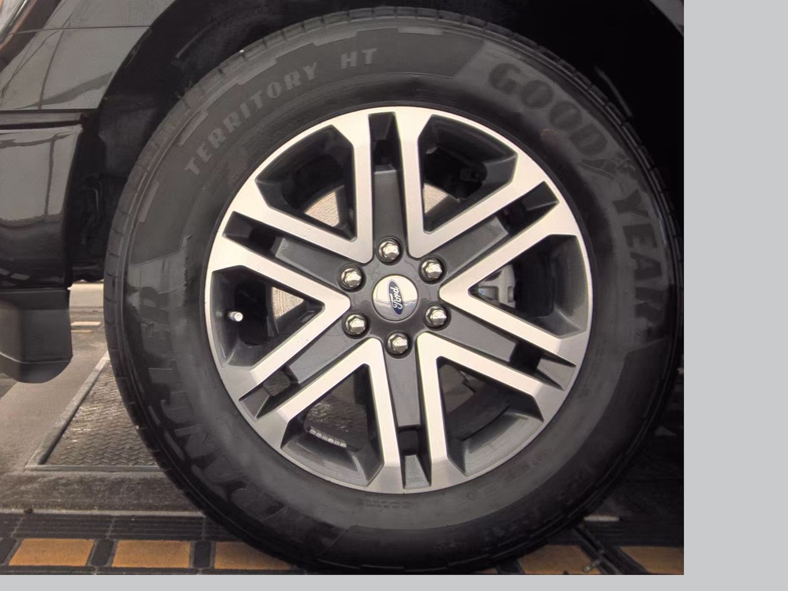 2023 Ford F-150 XL RWD