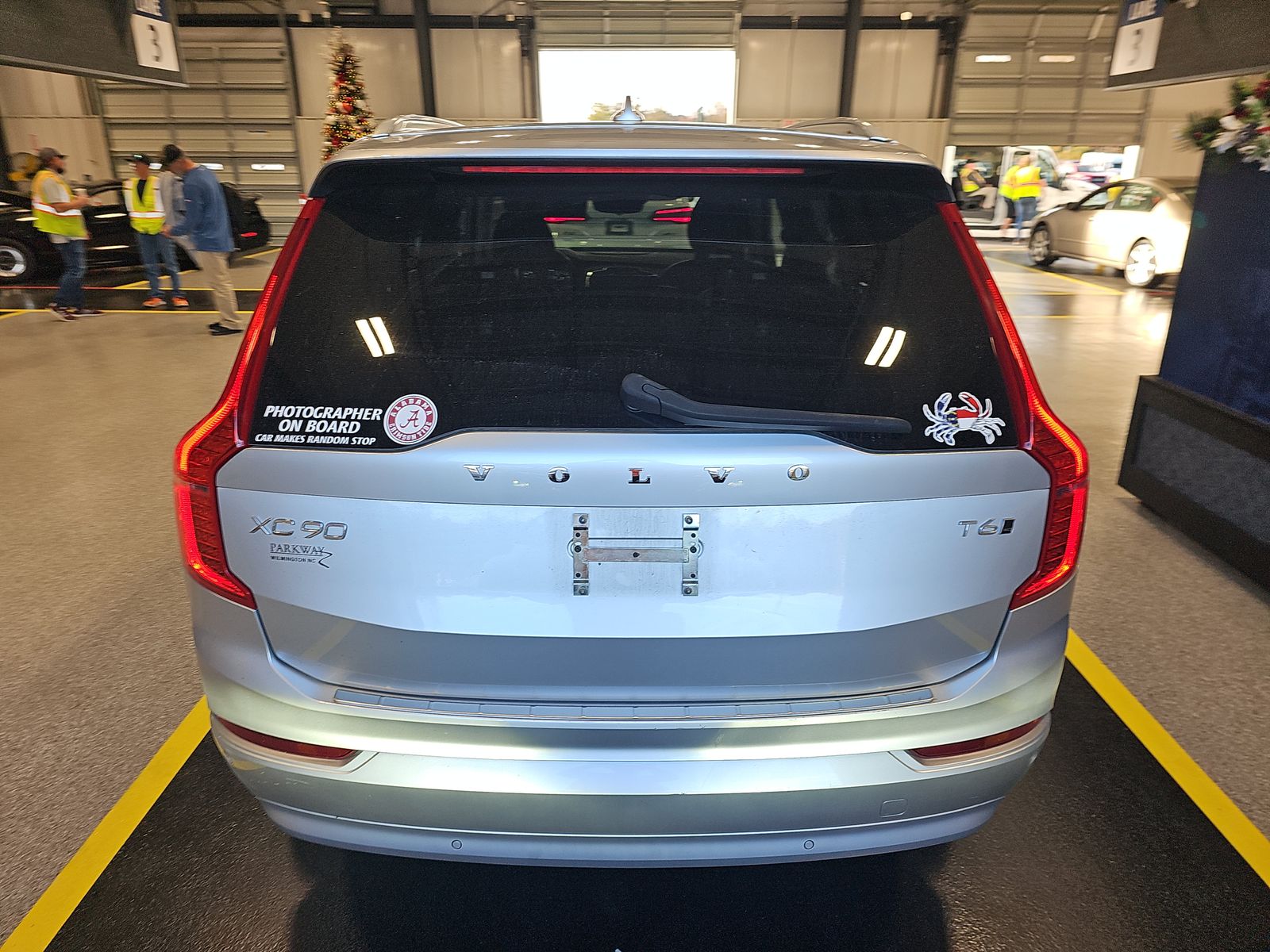 2022 Volvo XC90 T6 Momentum AWD