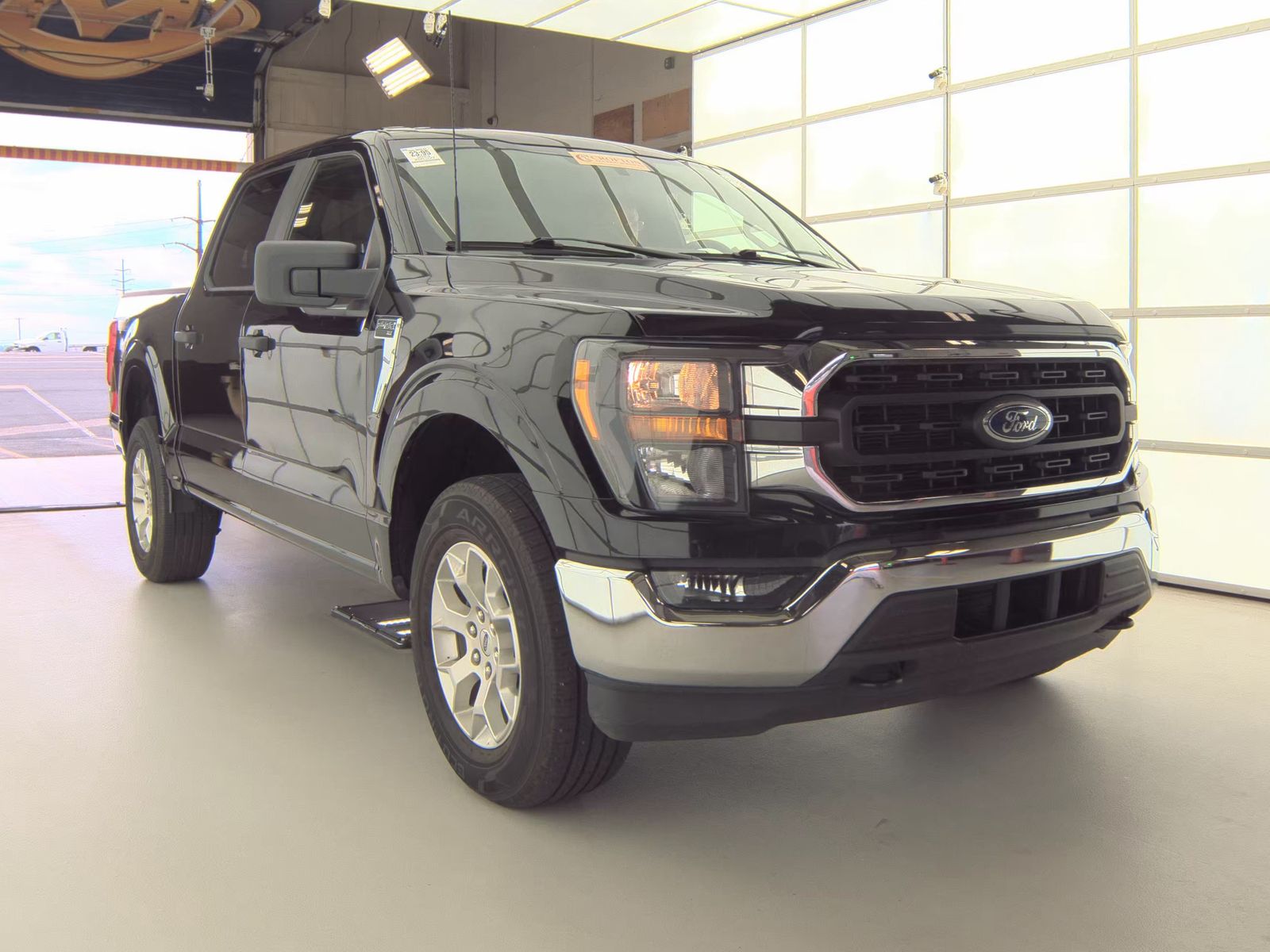 2023 Ford F-150 XLT AWD