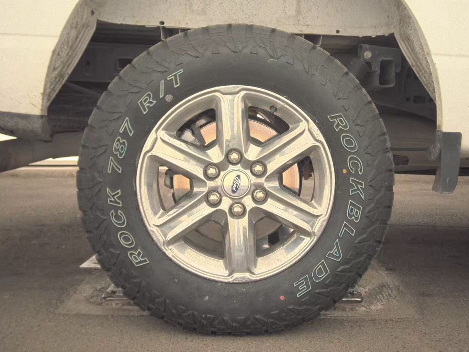 2024 Ford F-150 XLT AWD