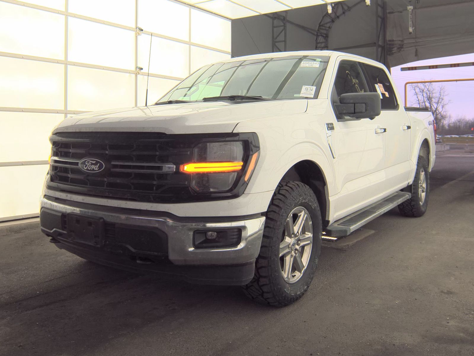 2024 Ford F-150 XLT AWD