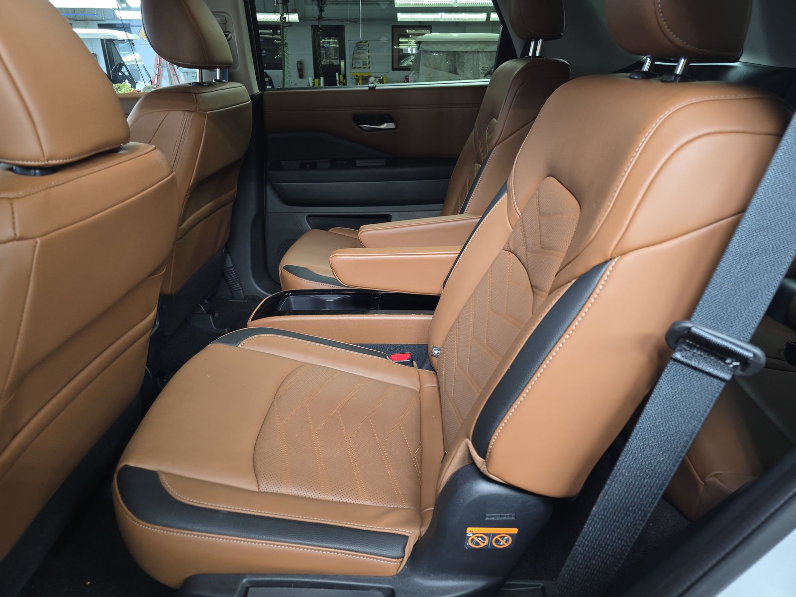 2024 Nissan Pathfinder Platinum FWD