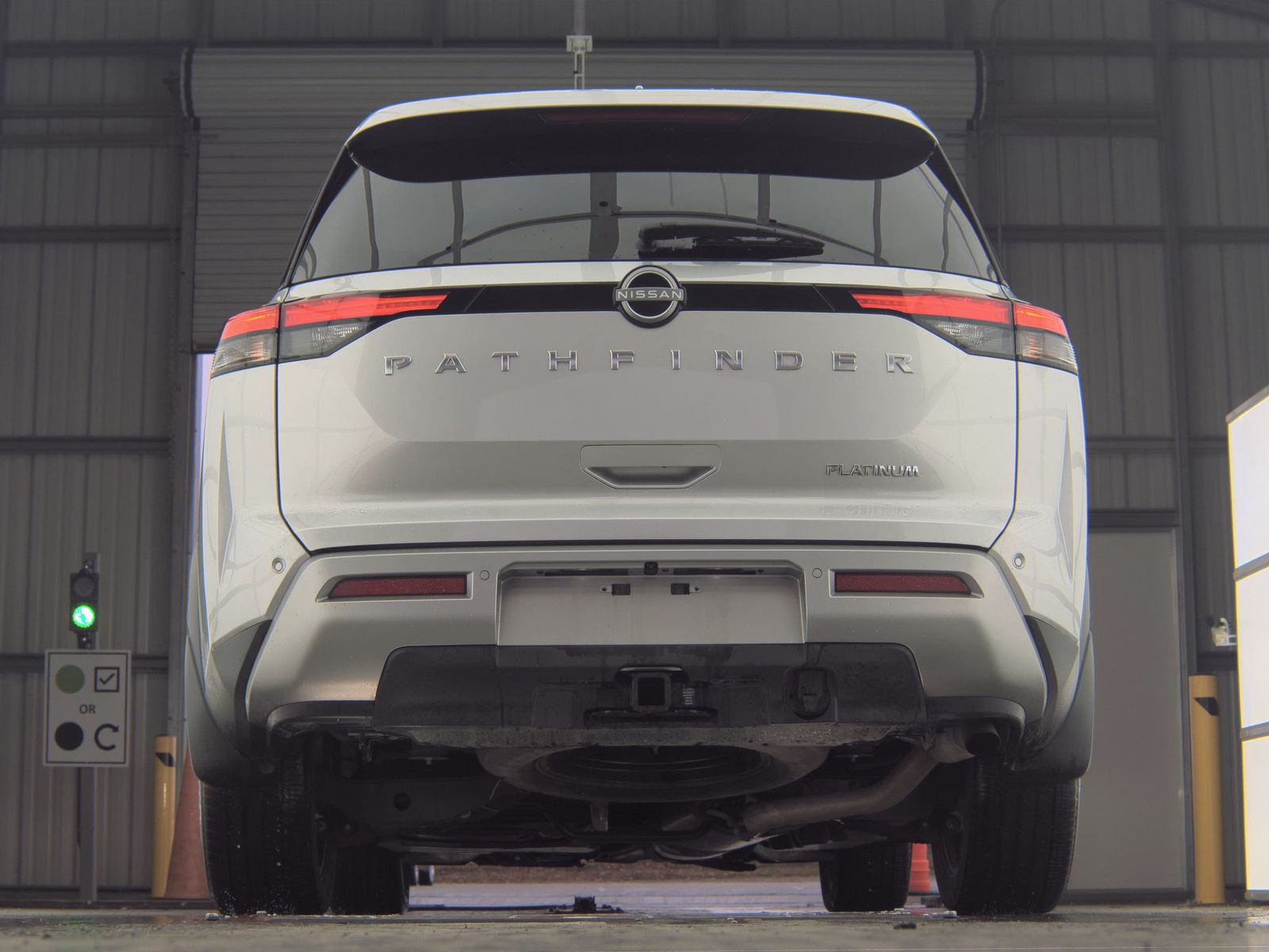 2024 Nissan Pathfinder Platinum FWD