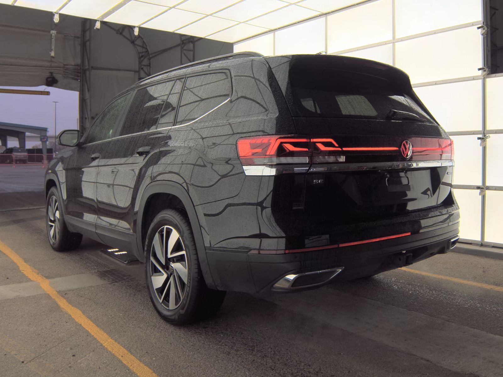 2025 Volkswagen Atlas 2.0T SE AWD