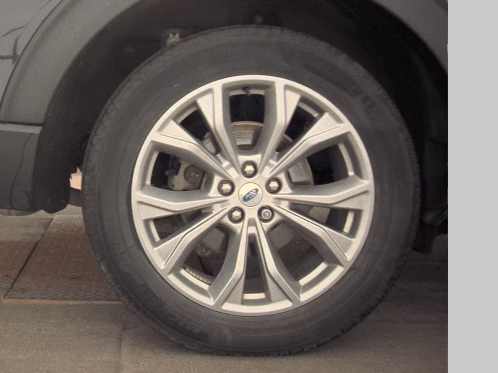 2022 Ford Explorer Limited AWD