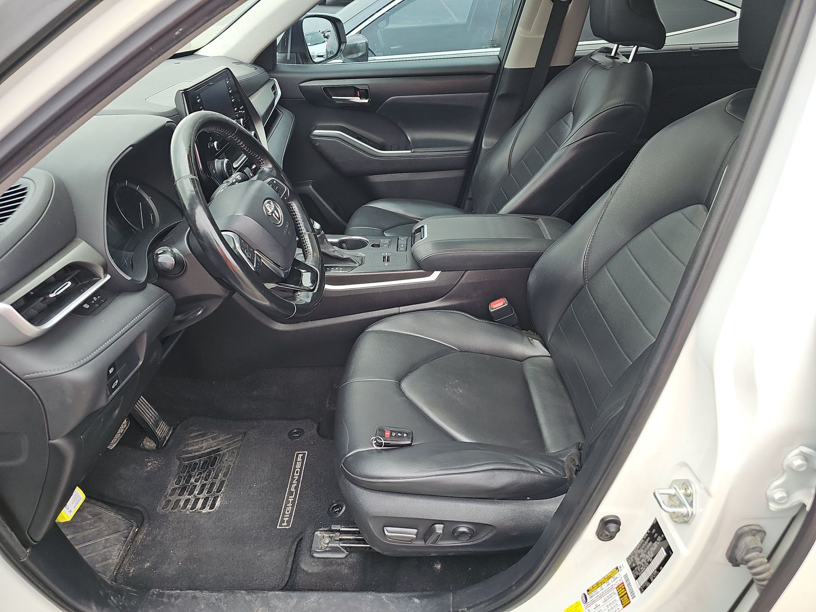 2021 Toyota Highlander XLE FWD