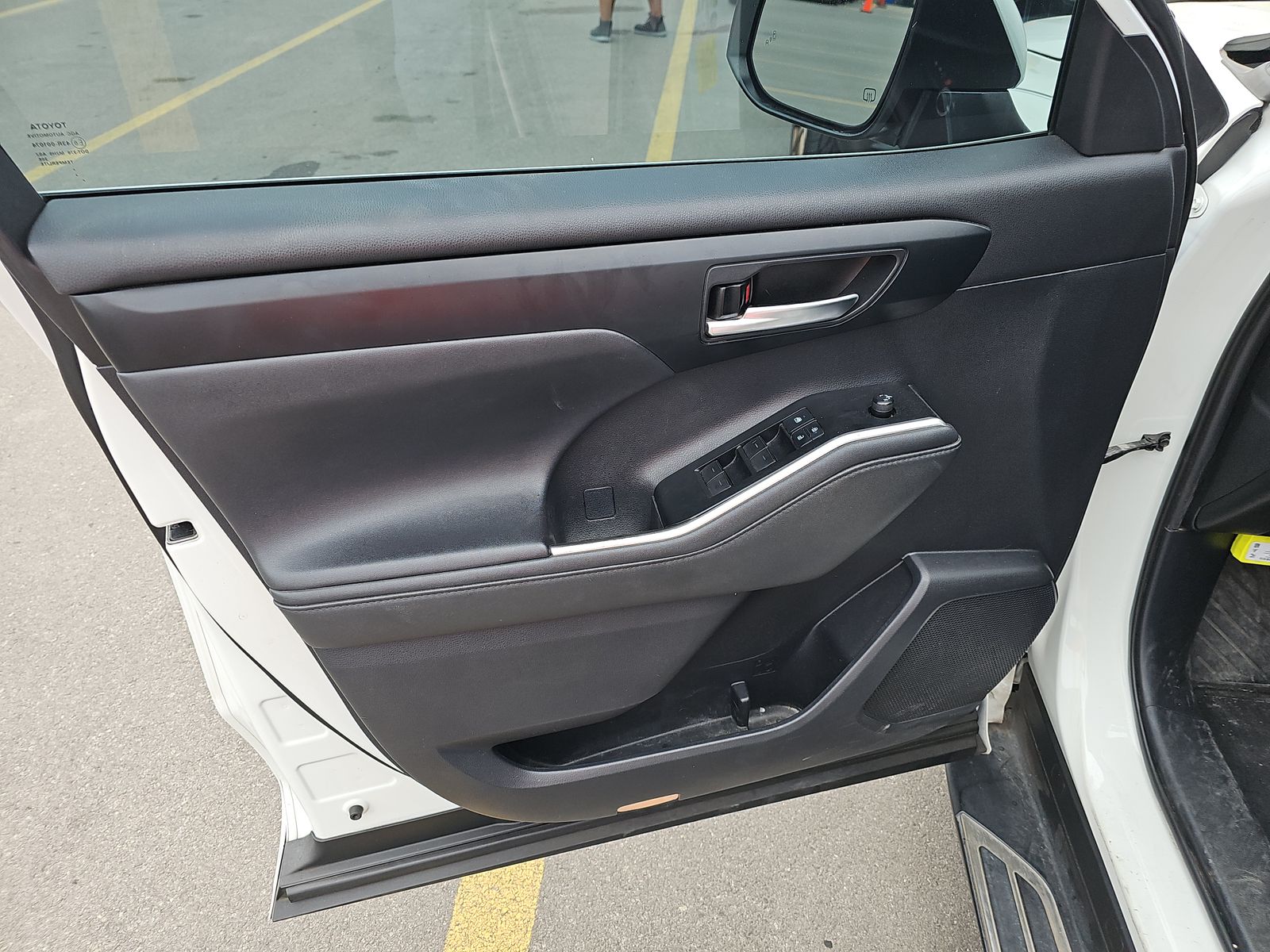 2021 Toyota Highlander XLE FWD