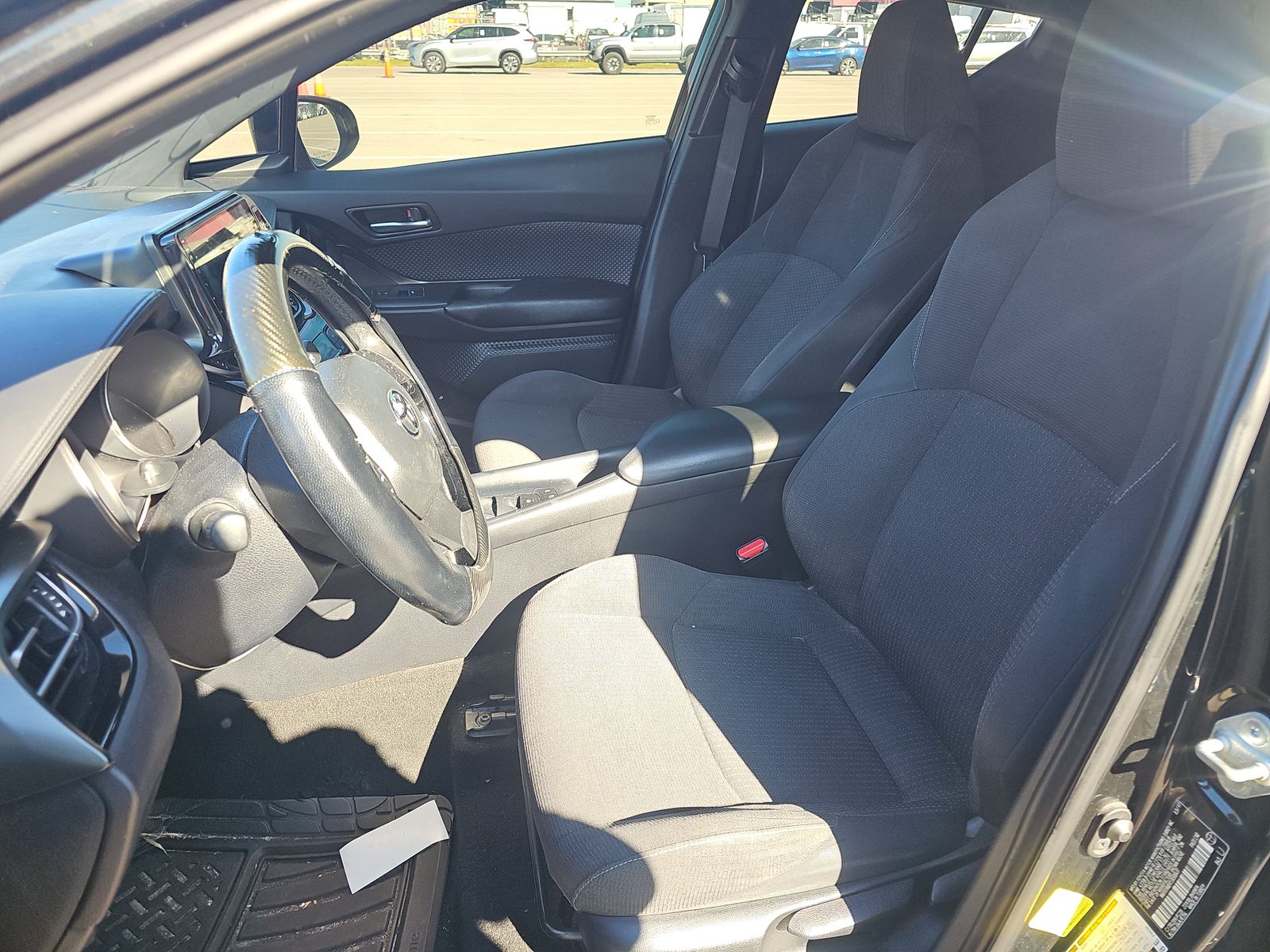 2018 Toyota C-HR XLE FWD