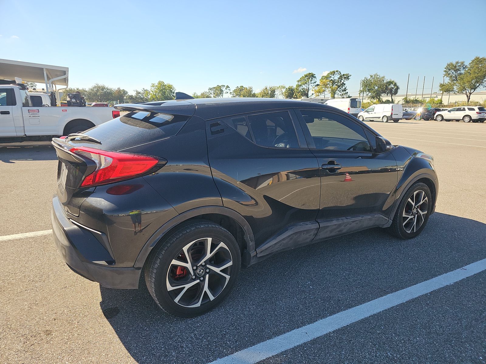 2018 Toyota C-HR XLE FWD