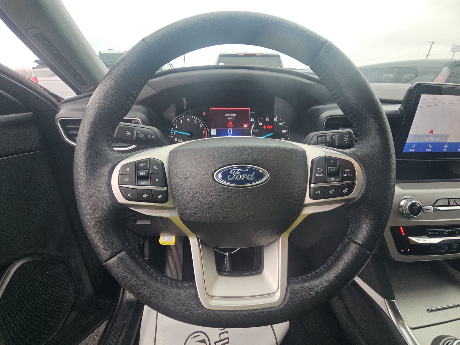 2023 Ford Explorer XLT AWD