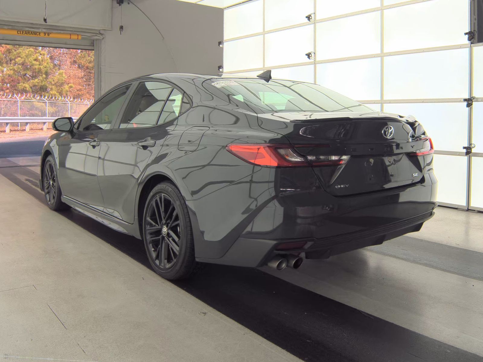 2025 Toyota Camry SE FWD