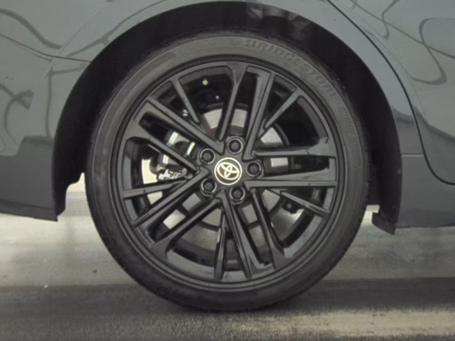 2025 Toyota Camry SE FWD