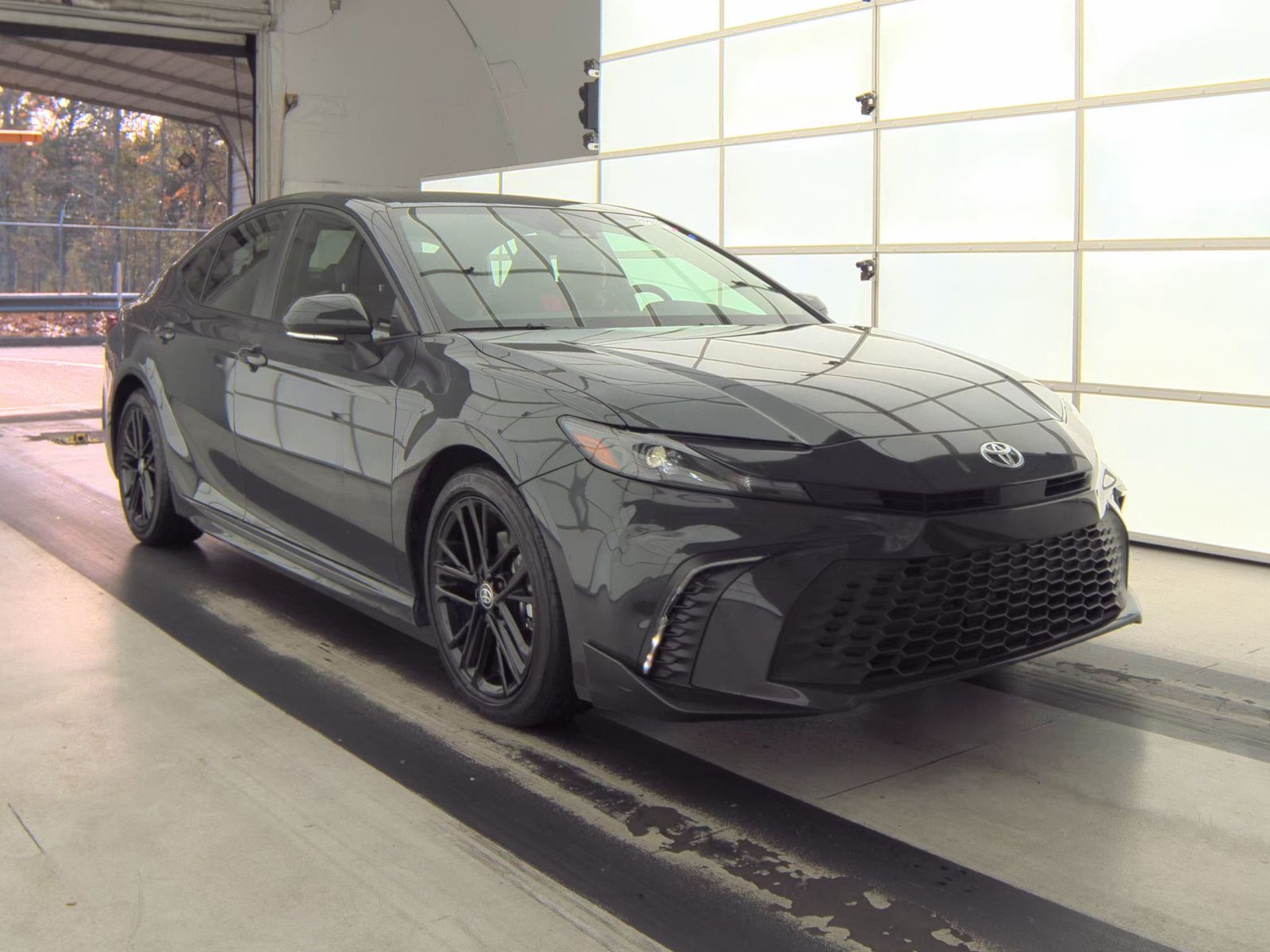 2025 Toyota Camry SE FWD