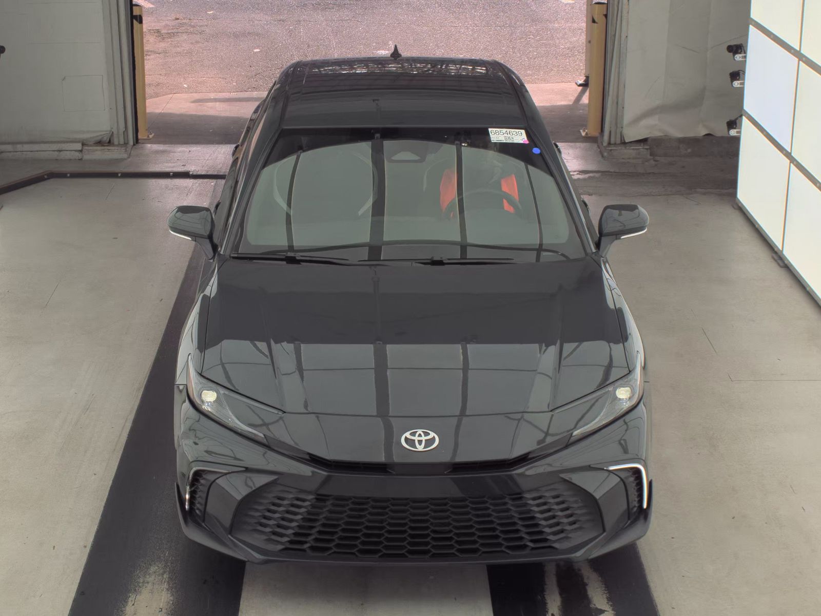 2025 Toyota Camry SE FWD