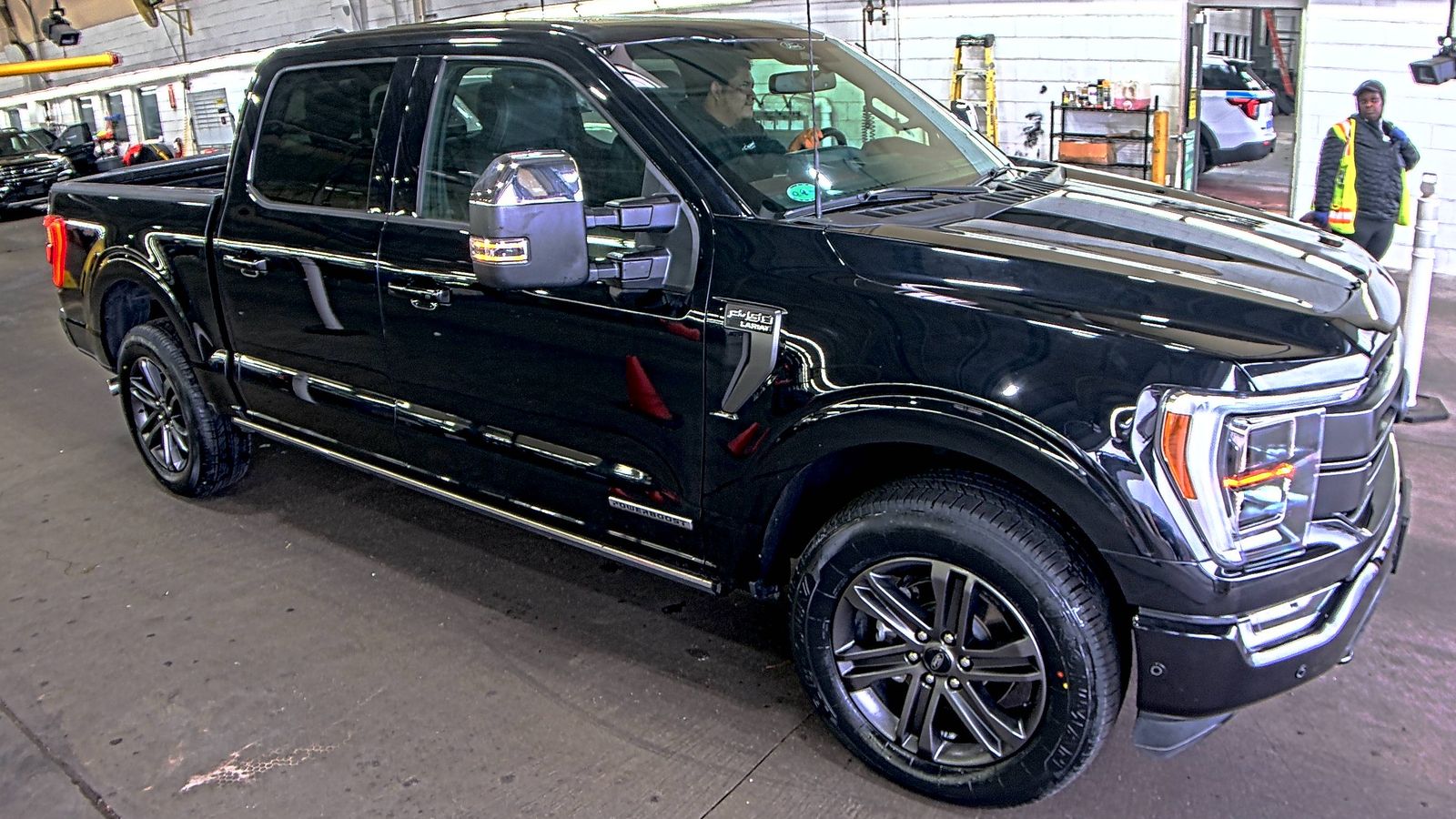 2022 Ford F-150 Hybrid Lariat AWD