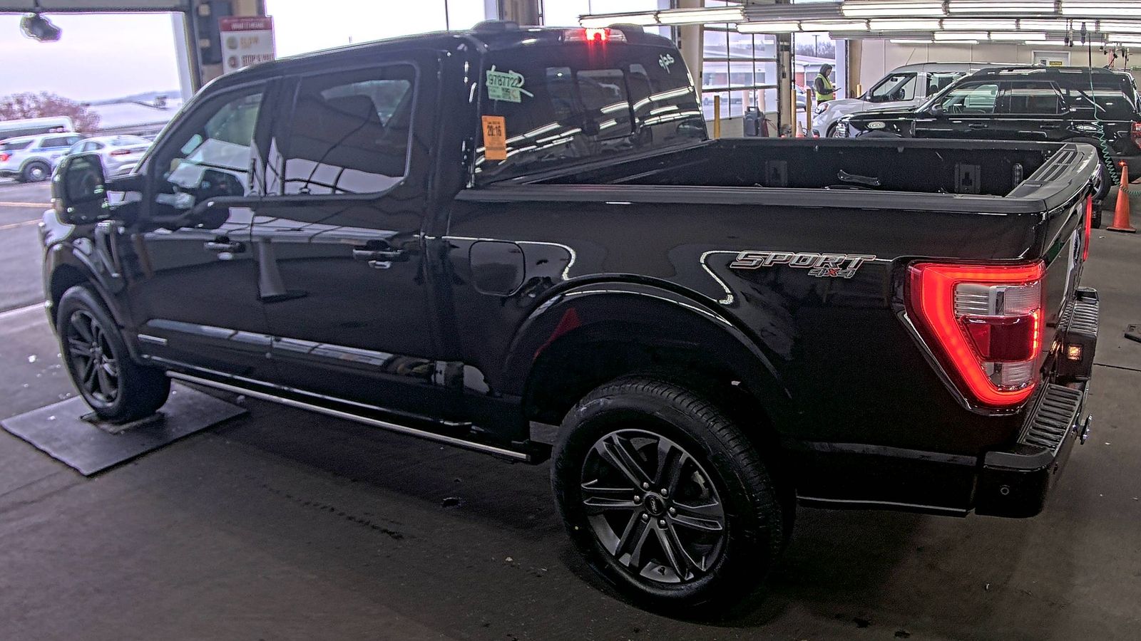 2022 Ford F-150 Hybrid Lariat AWD