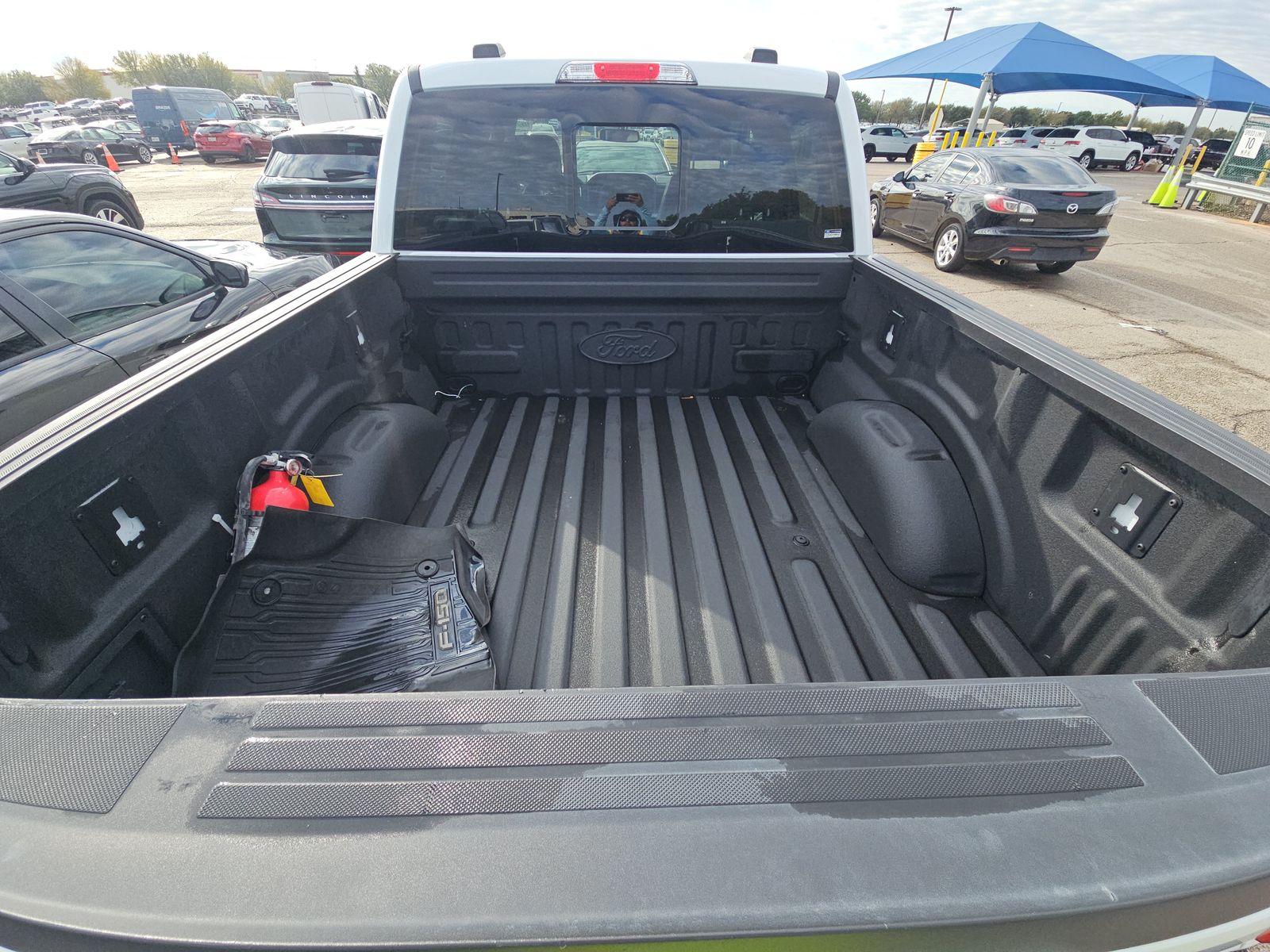 2023 Ford F-150 Lariat AWD