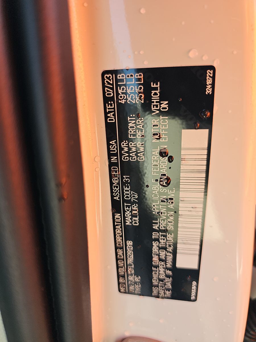 2024 Volvo S60 B5 Plus FWD