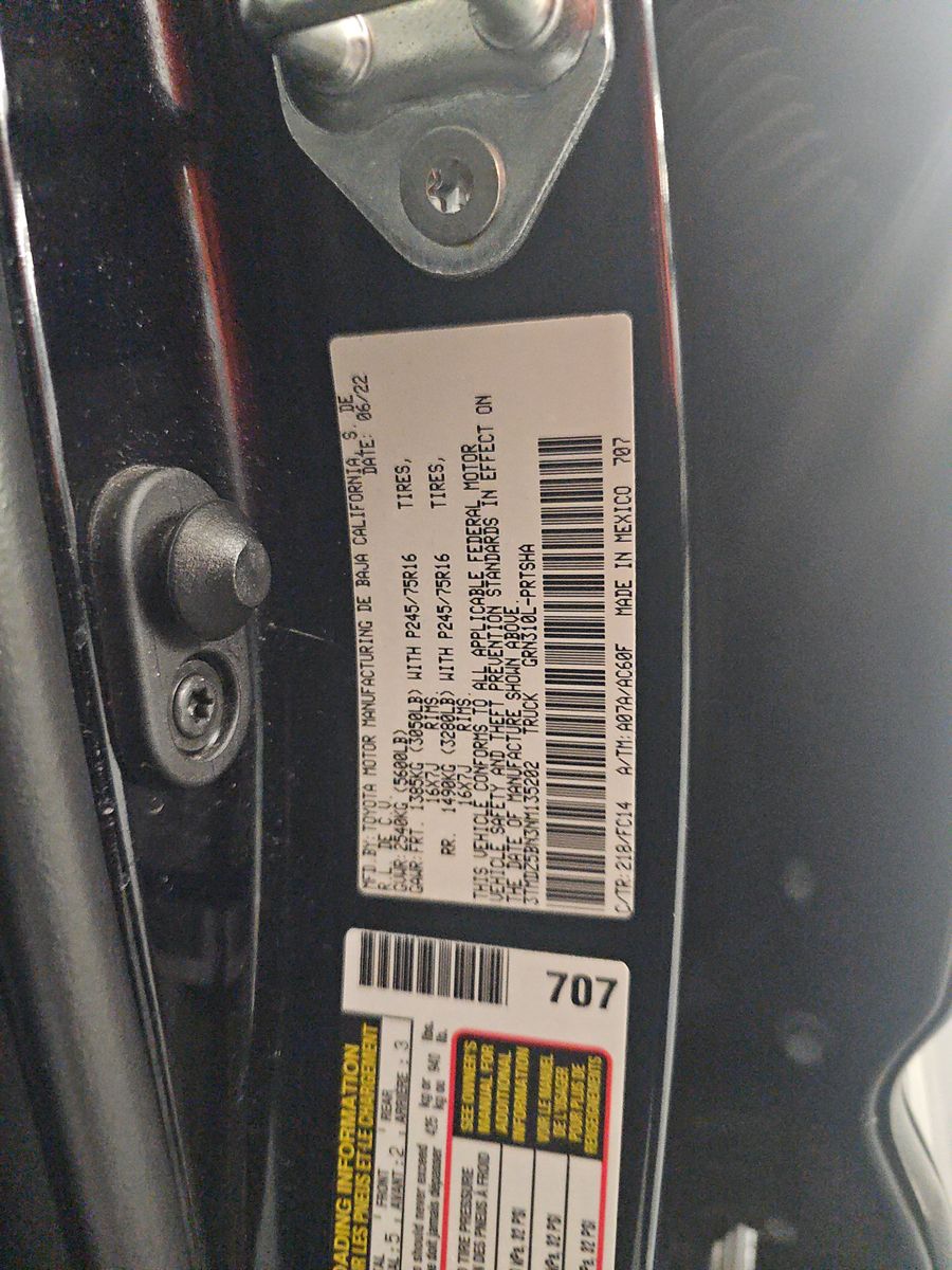 2022 Toyota Tacoma SR5 AWD