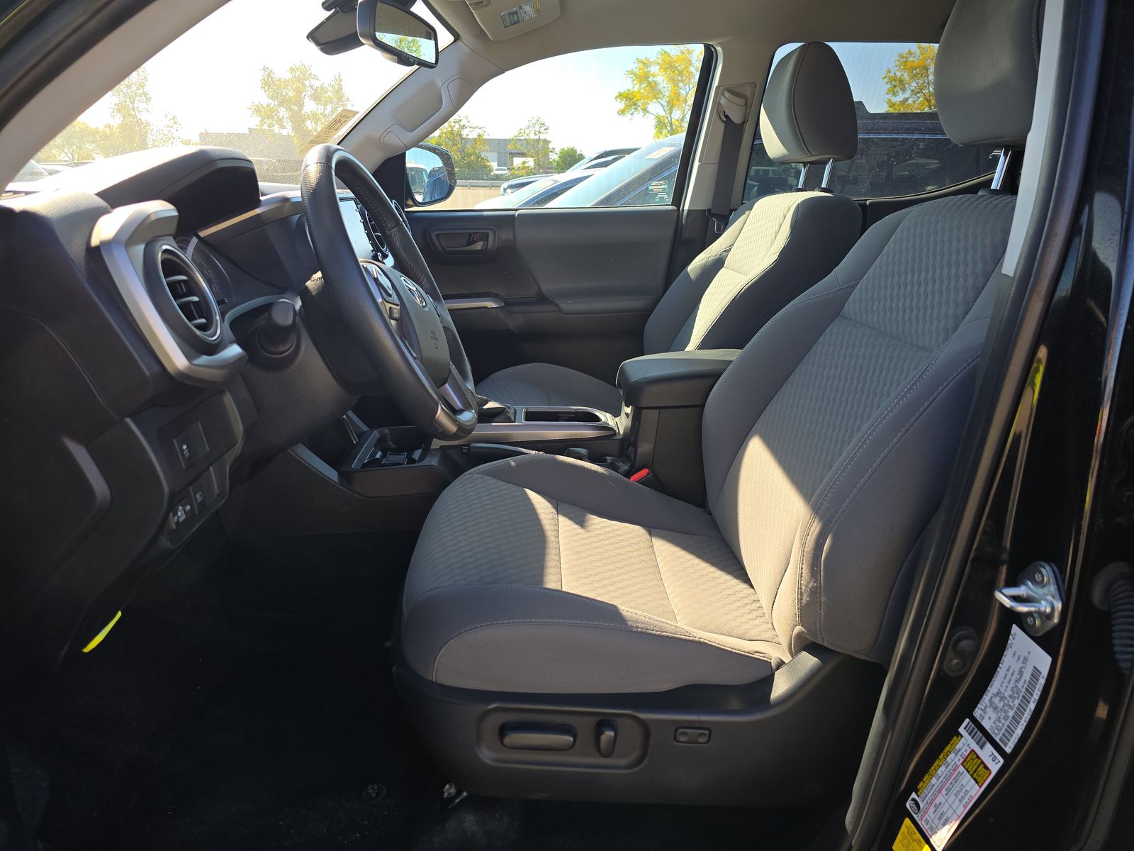 2022 Toyota Tacoma SR5 AWD