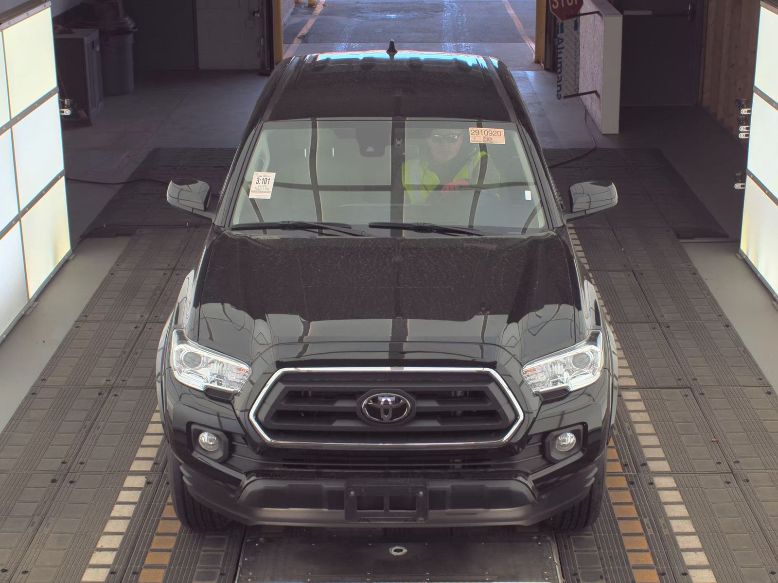 2022 Toyota Tacoma SR5 AWD