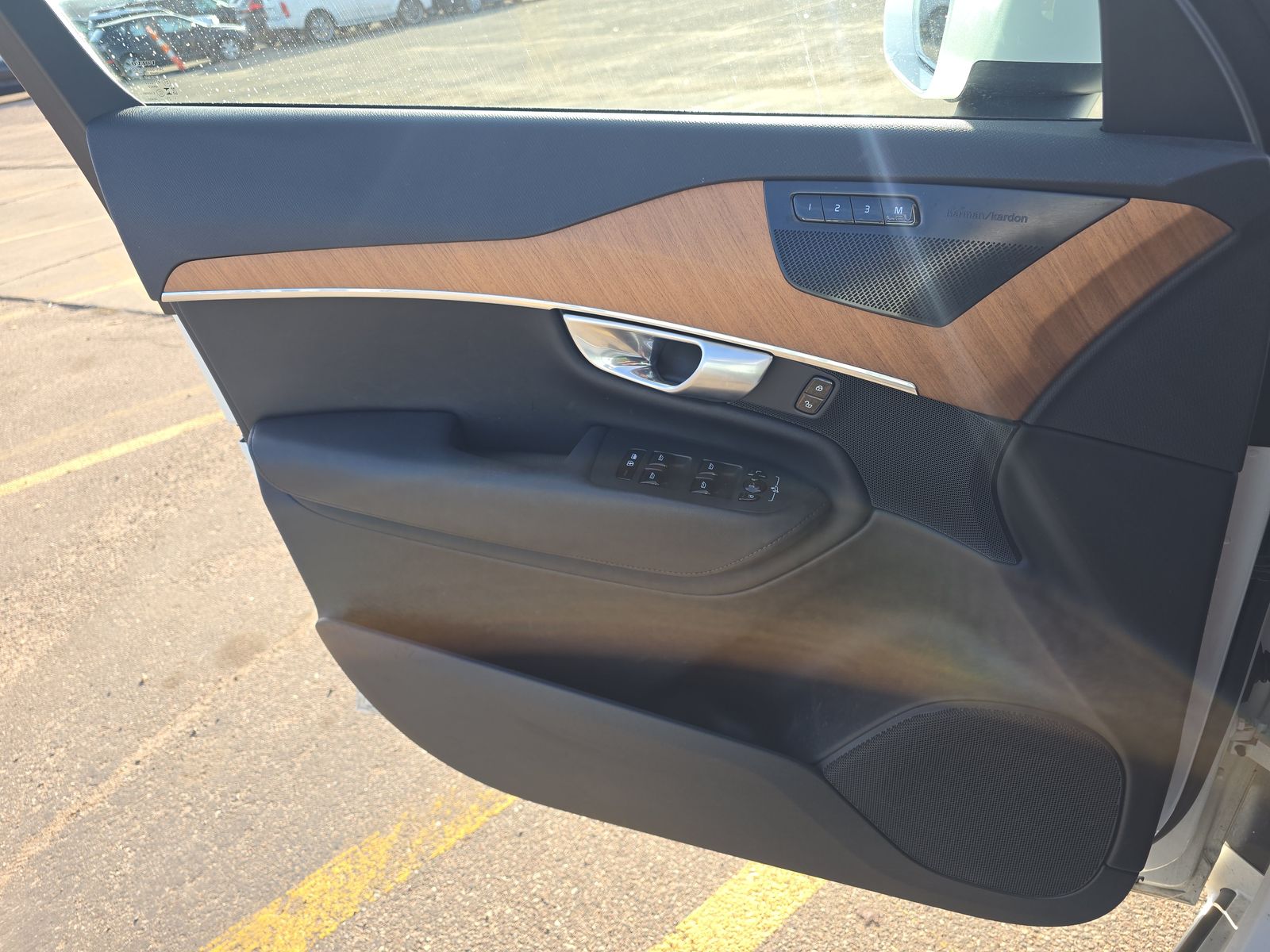 2024 Volvo XC90 B6 Plus AWD