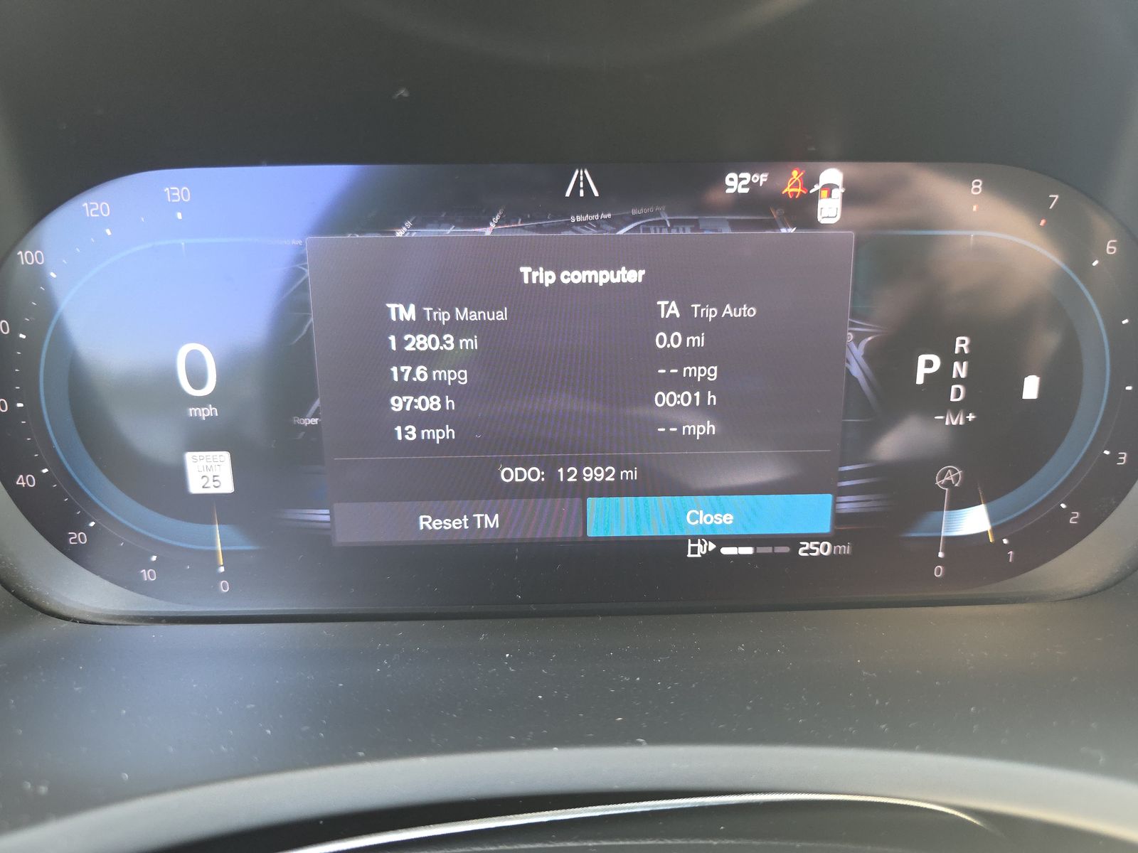 2024 Volvo XC90 B5 Plus AWD