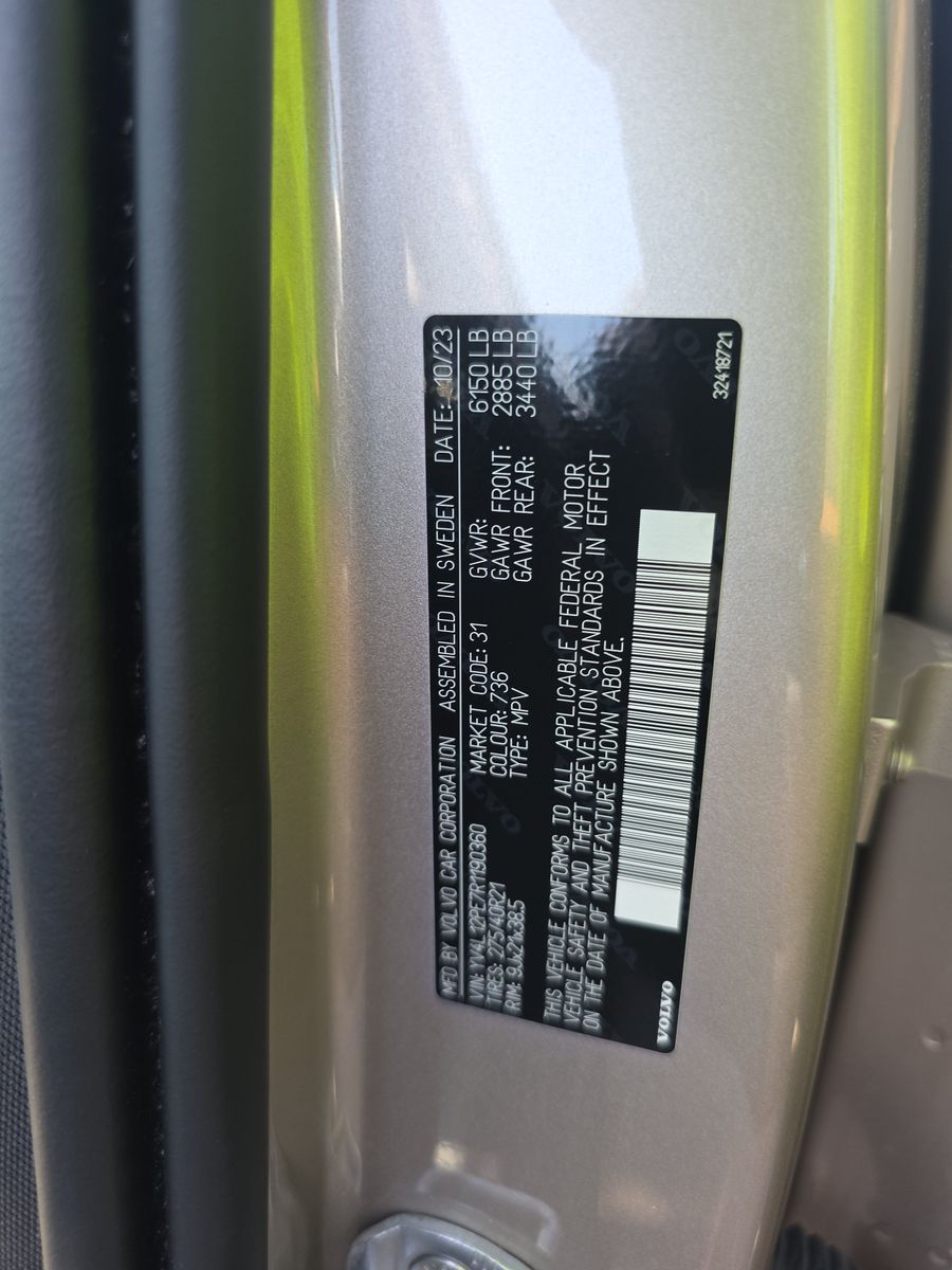 2024 Volvo XC90 B5 Plus AWD