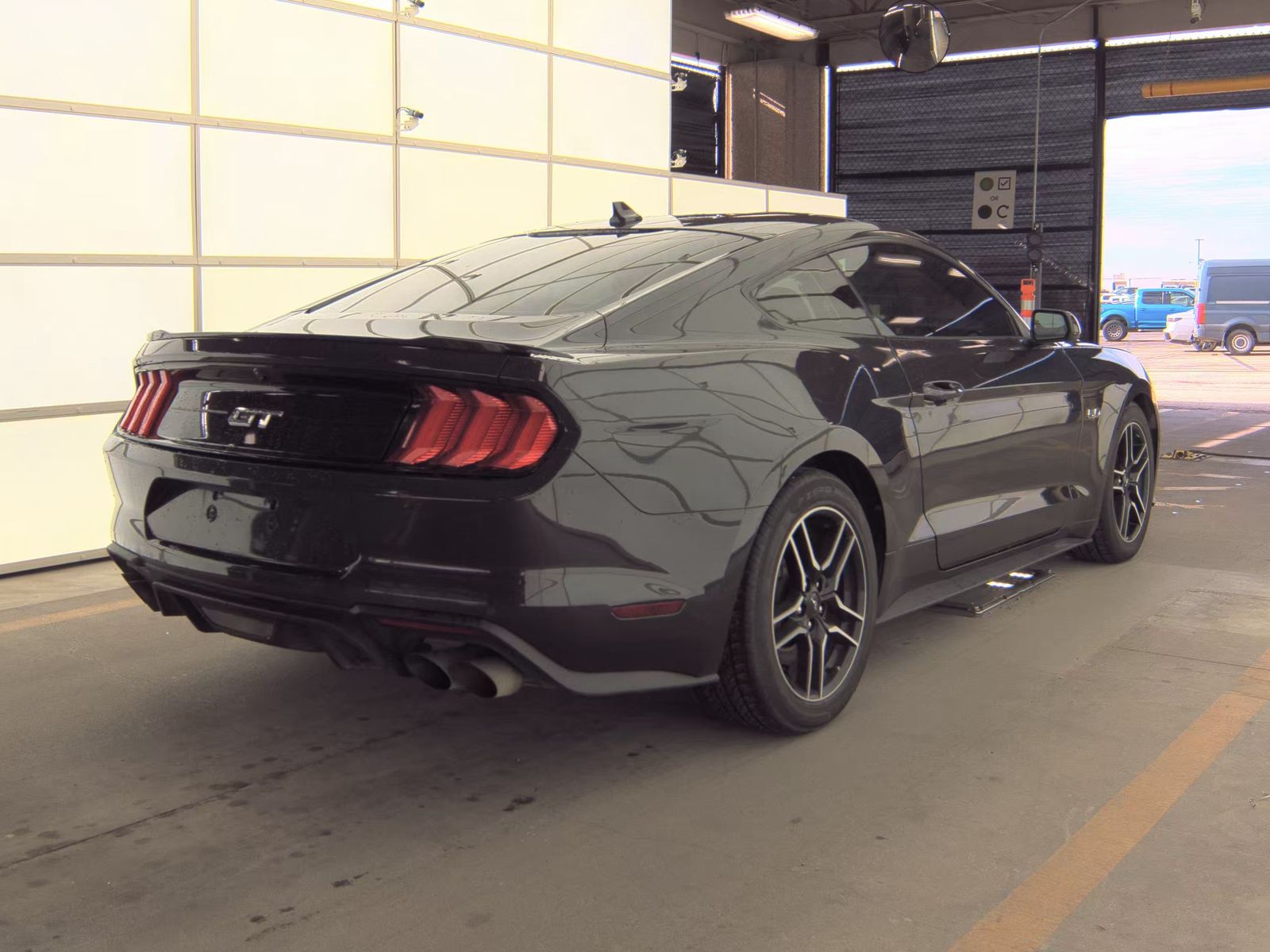 2022 Ford Mustang GT Premium FWD
