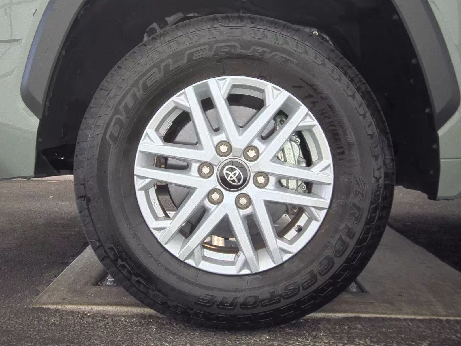 2025 Toyota Tundra SR5 RWD