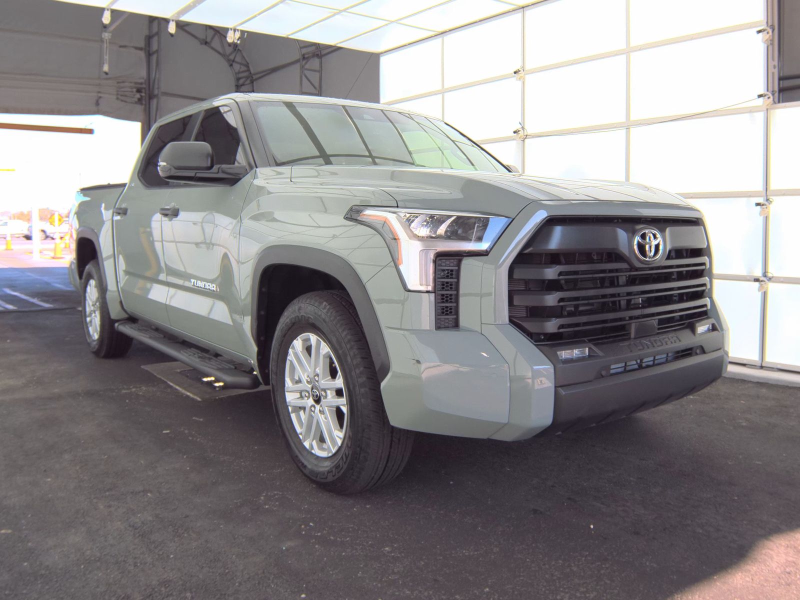 2025 Toyota Tundra SR5 RWD