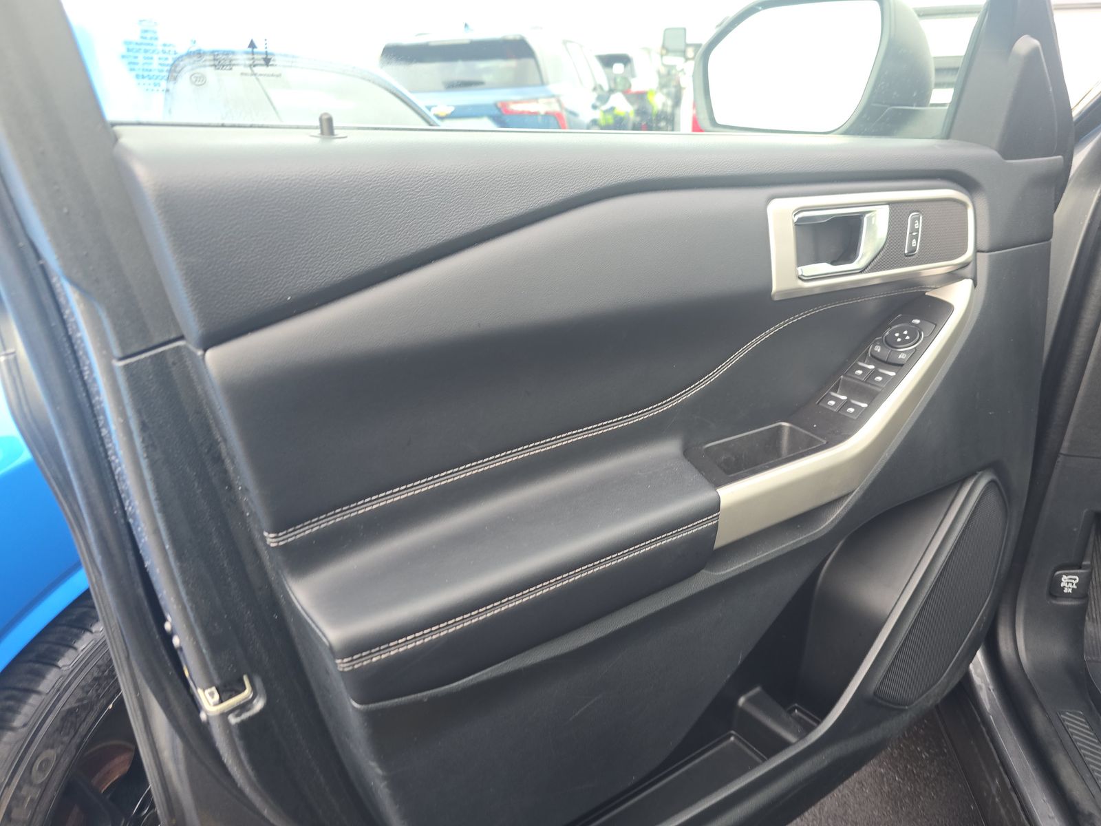 2022 Ford Explorer XLT AWD