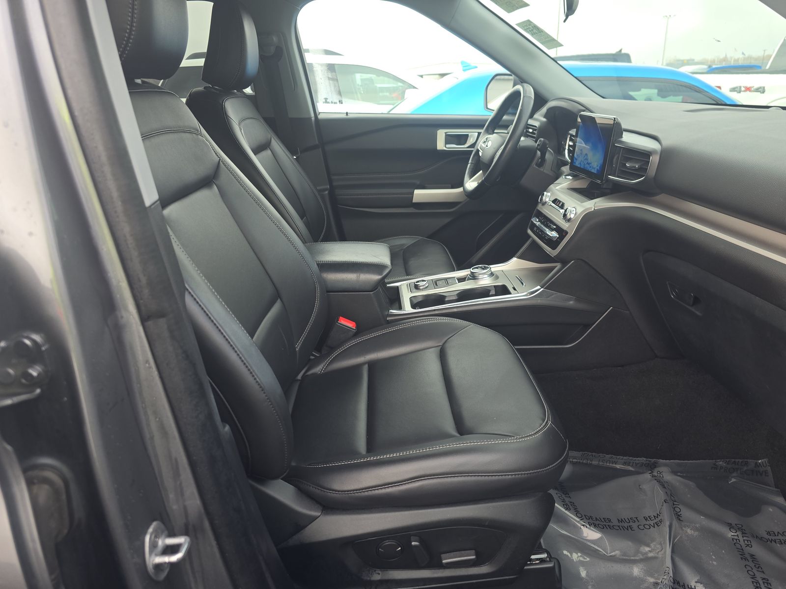 2022 Ford Explorer XLT AWD