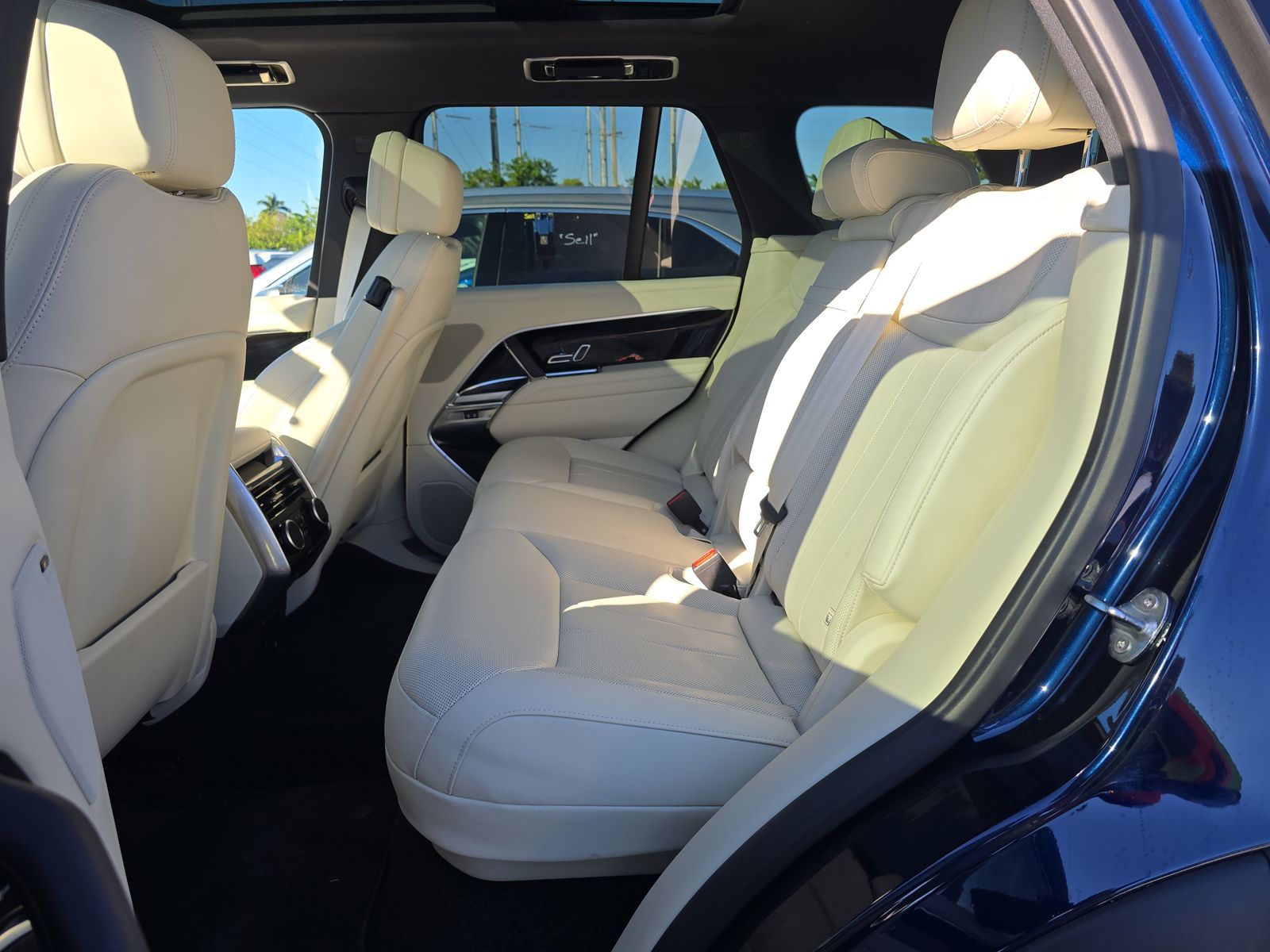 2023 Land Rover Range Rover SE AWD