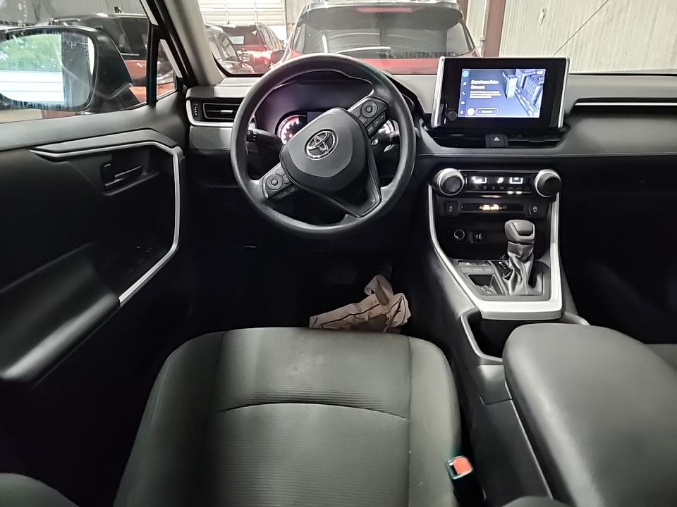 2024 Toyota RAV4 LE FWD