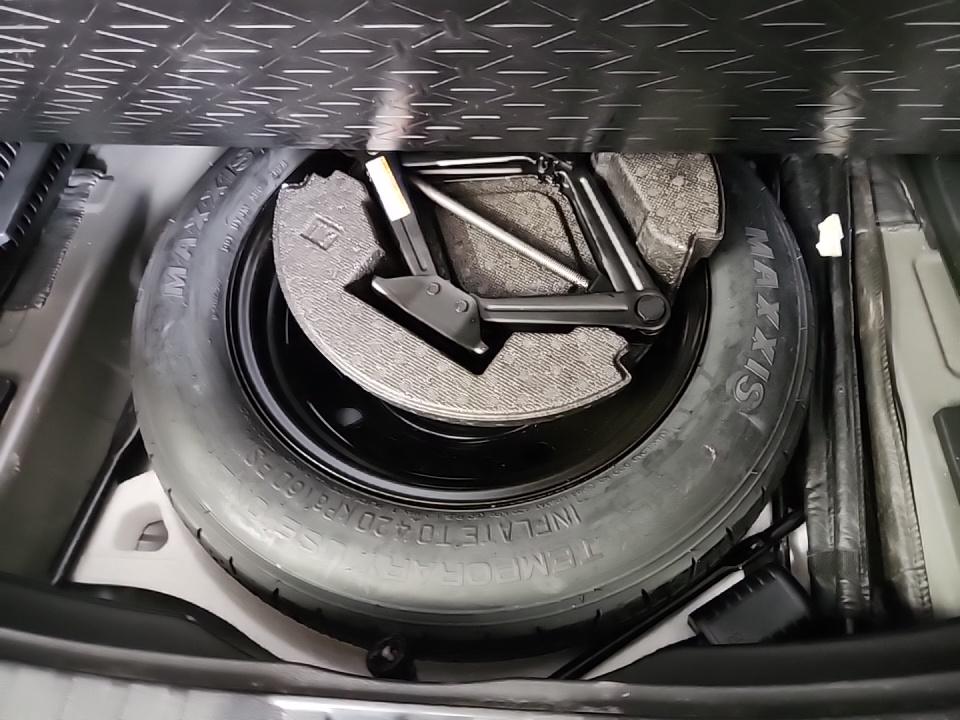 2024 Toyota RAV4 LE FWD